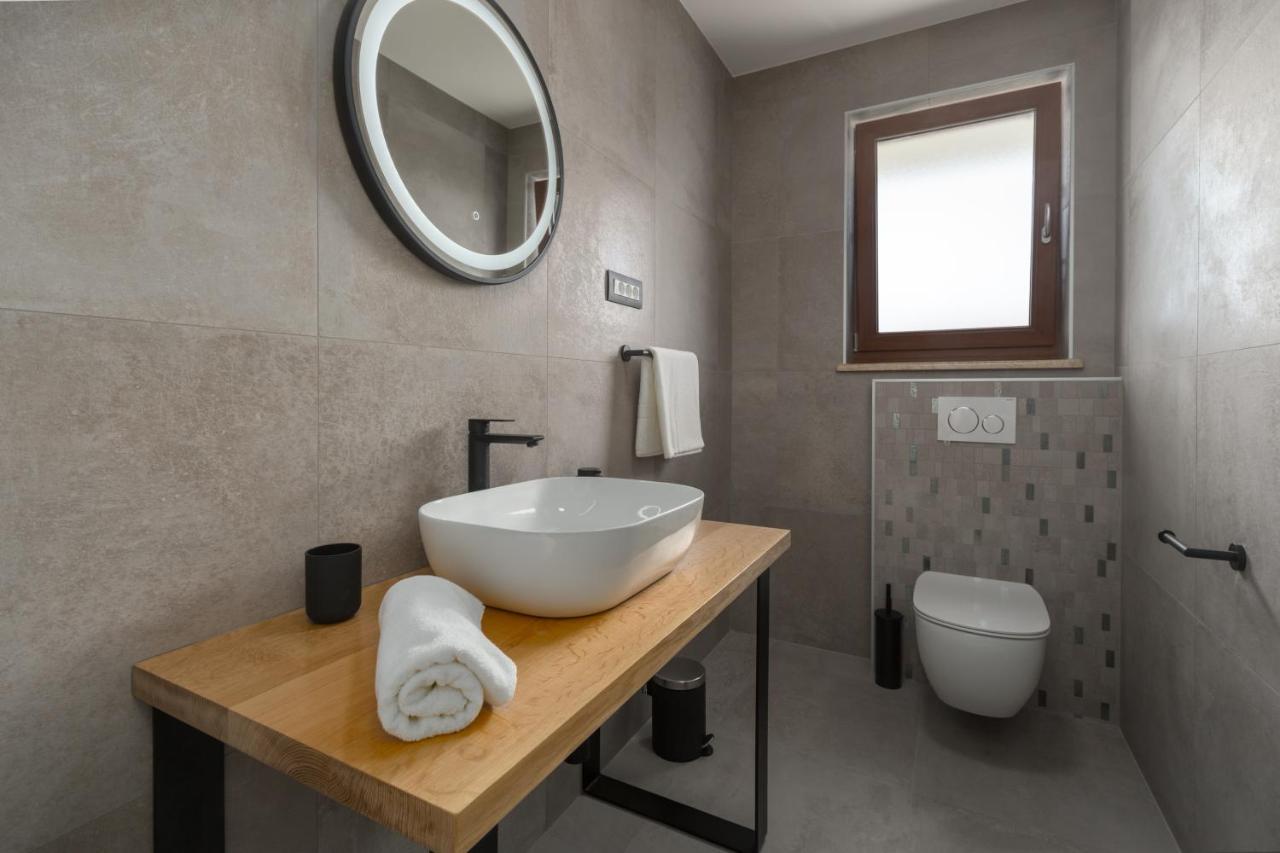 Es Residence רוביני מראה חיצוני תמונה